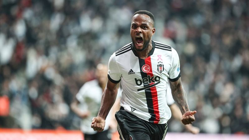Beşiktaş, Cyle Larin için ısrarcı olmayacak