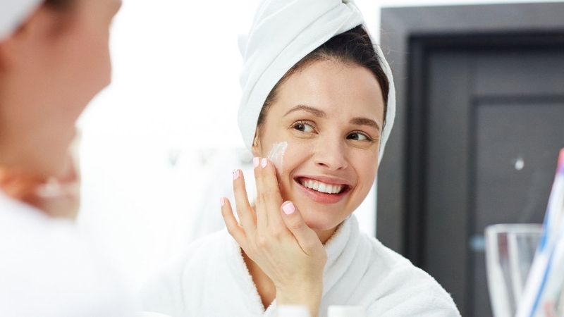 Kışın değiştirmeniz gereken 5 cilt bakımı rutini