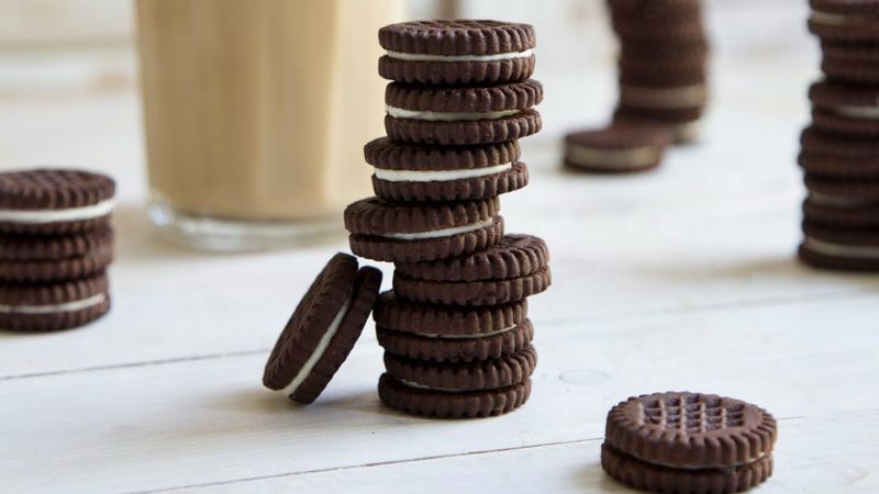 Ünlü kakaolu bisküvinin adı değişti! Nedeni ırkçı çağrışım...