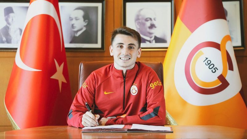 Galatasaray Kerem Aktürkoğlu ile sözleşme yeniledi