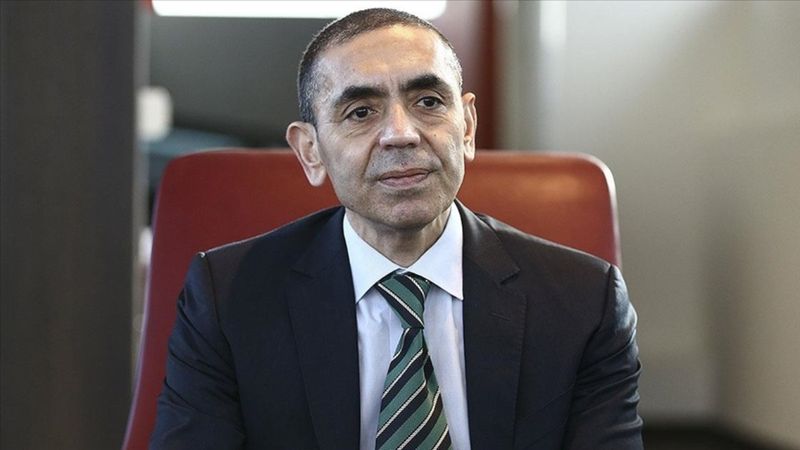 Uğur Şahin: Omicron aşılı insanları enfekte edebilir