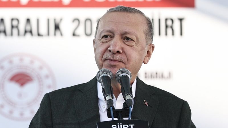 Erdoğan'dan Kılıçdaroğlu'na: Topladığın kalabalık ortada, bak Siirt burada