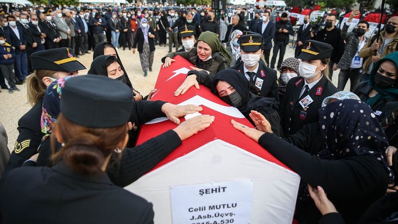 Mersin, şehidi Celil Mutlu'yu uğurladı