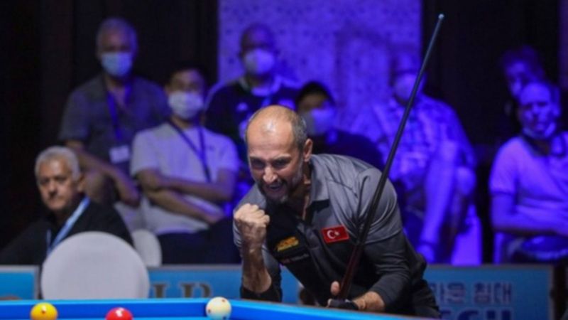 Semih Saygıner 3 bantta 7. kez Dünya Şampiyonu