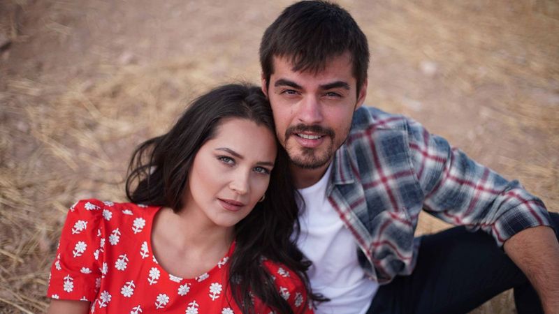 Gönül Dağı'nın Taner'i Berk Atan'ın eski hali genç kızları üzebilir! Hele uzun saçları...