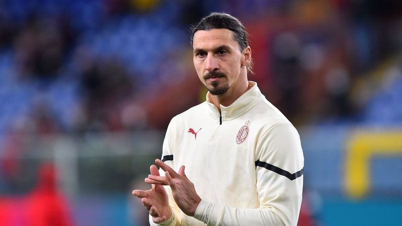 Ibrahimovic: Manchester United'da maaşımdan 1 sterlin kestiler