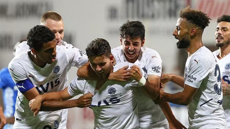 Fenerbahçe'de gençlere uzun süreli sözleşme teklifleri