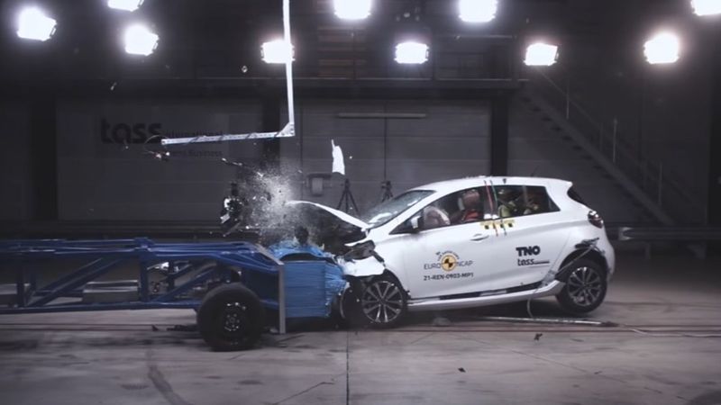 Renault Zoe, Euro NCAP çarpışma testlerinde sıfır çekti