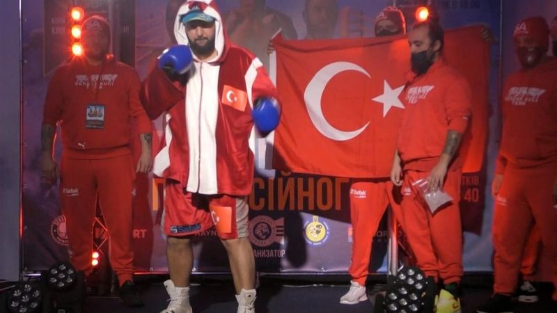 Serdar Avcı, Danny Williams'ı mağlup etti