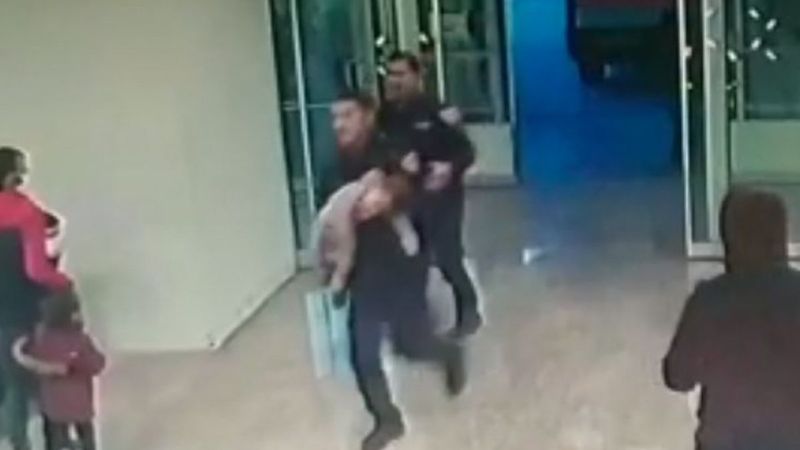 Gaziantep'te nefessiz kalan çocuğa itfaiye müdahalesi