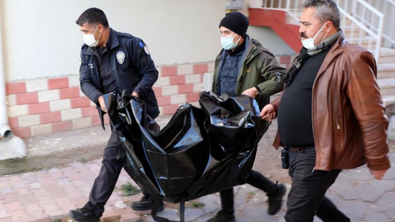 Kayseri'de eşi ve üvey kızını öldüren adam kendini de yaraladı