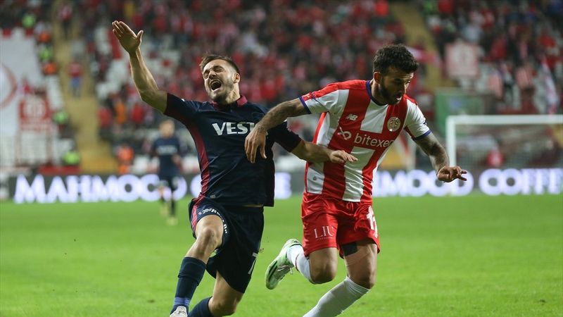 Trabzonspor, Antalya deplasmanında mağlup oldu
