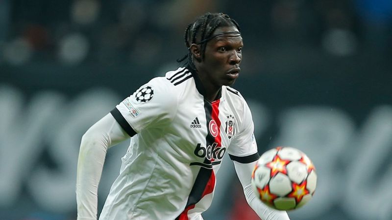 N'Sakala'dan ırkçı mesaja tepki