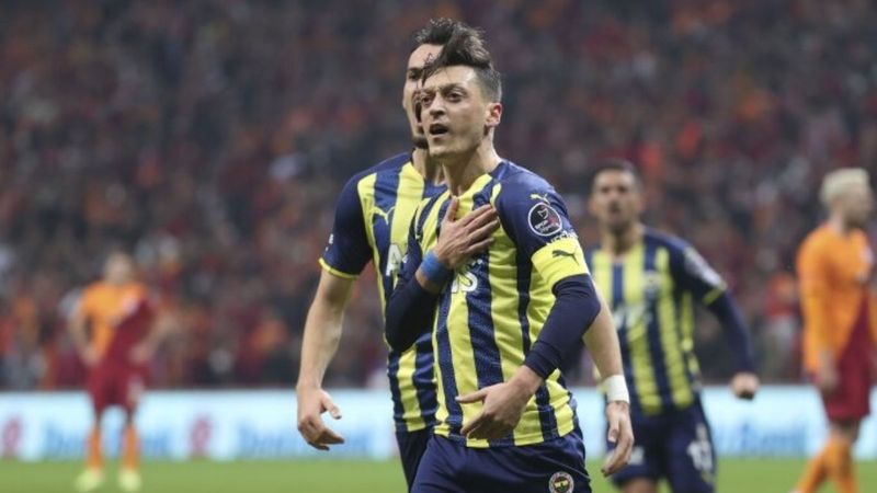 Mesut Özil, Gaziantep FK maçında dümene geçecek