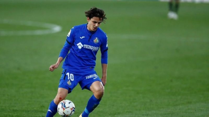 İspanya'da Enes Ünal ayın oyuncusu seçildi