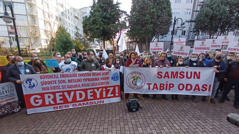 Doktorlar greve gitti, hastane koridorları boş kaldı