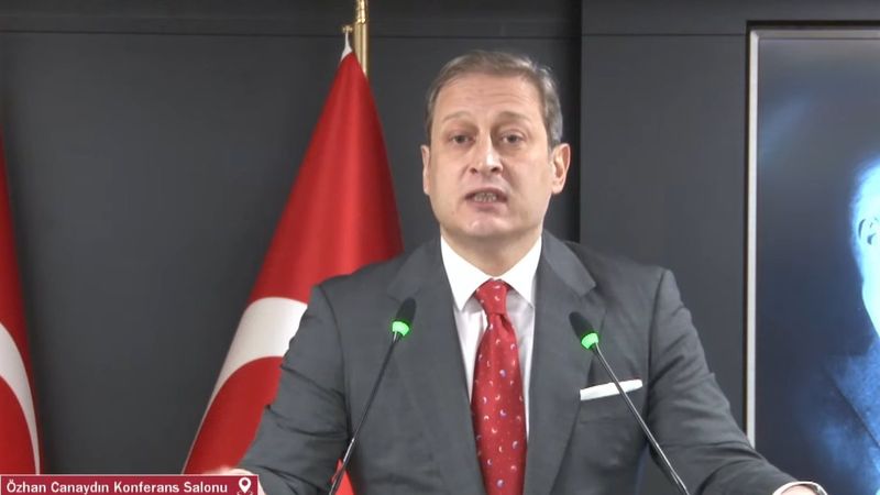 Burak Elmas'tan TFF'ye: Yapamıyorsanız gideceksiniz