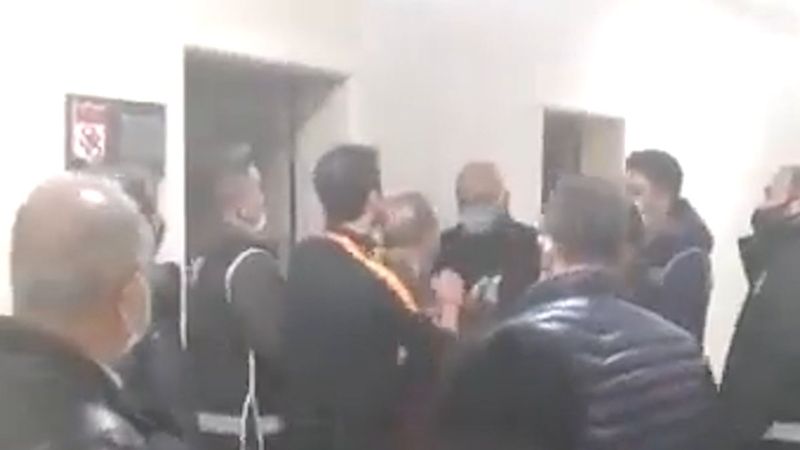 Fatih Terim, Sivasspor maçında yan locadakilerle tartıştı