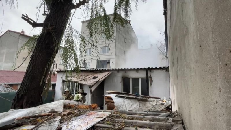 Avcılar'da küçük çocuğun çakmakla oyunu yangın çıkardı