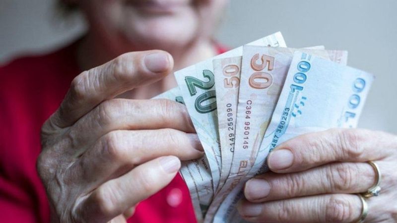 Rakamlar netleşiyor! Emekli maaşı zammı belli oldu mu? 2022 Ocak emekli zam oranı...