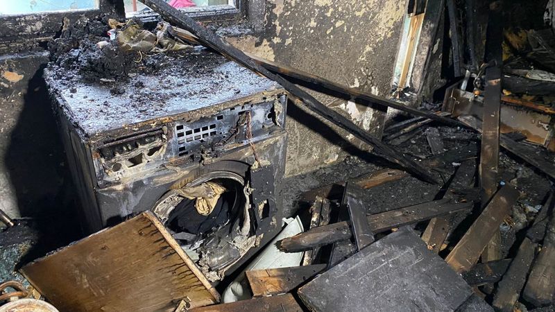 Gaziosmanpaşa'da yangın: 3 kardeşten 2' si öldü