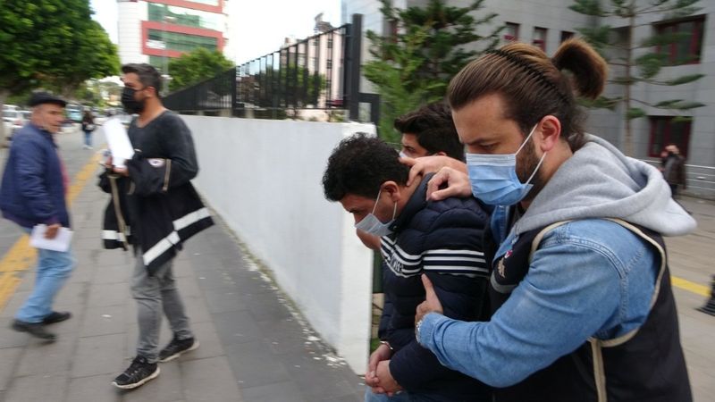 Antalya'daki kaçak alkol satıcısı tutuklandı