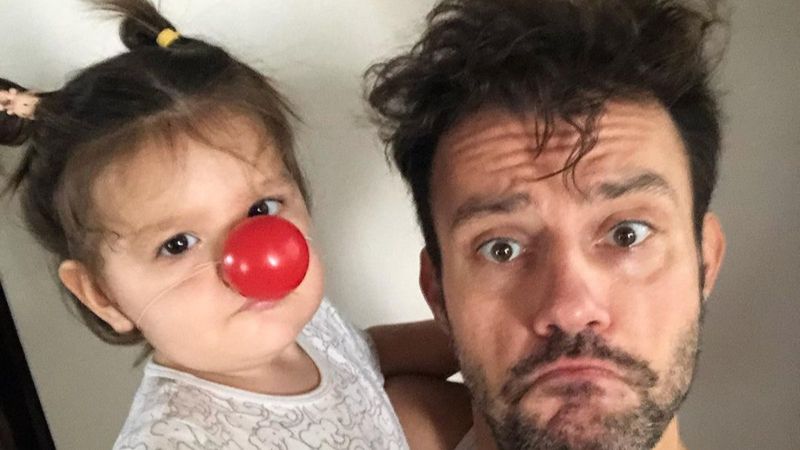 Babasının kopyası! Yılın oyuncusu Salih Bademci'nin minik kızı 'İklim'e bakın...