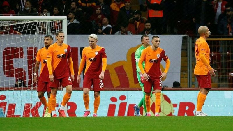 Galatasaray - Başakşehir maçının ilk 11'leri