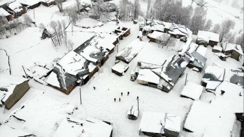 Muş’ta 1600 rakımlı köy kara gömüldü