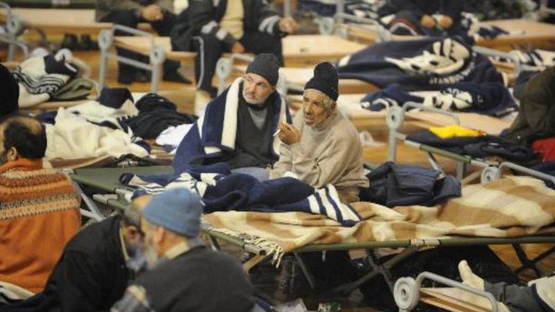 İçişleri'nden kalacak yeri olmayanlar ve sokak hayvanları için genelge