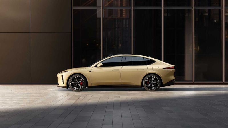 Çinli NIO'dan Tesla Model 3'e rakip: ET5