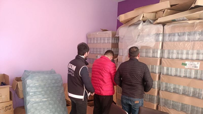 Kartal'da sahte içki operasyonu: 2 gözaltı