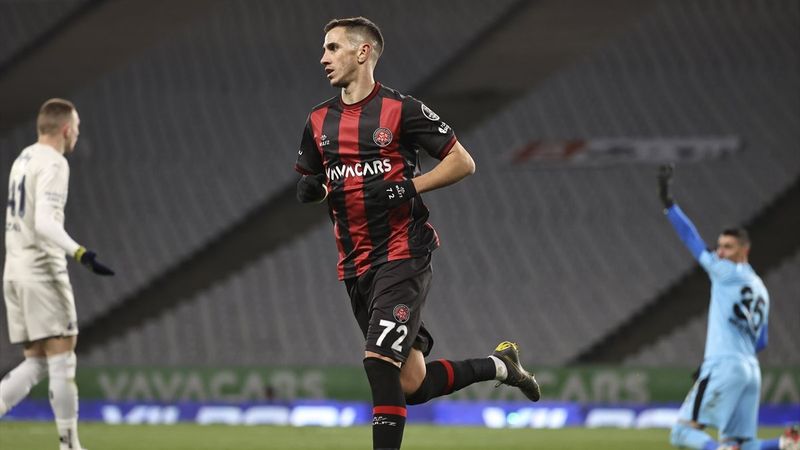 Fenerbahçe 9 kişi kalan Karagümrük ile yenişemedi