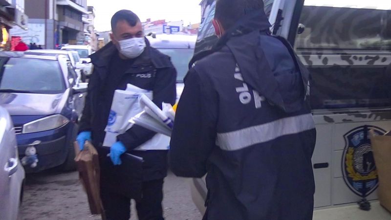 Erzurum’da, havai fişekleri bomba zannedip polise götürdüler