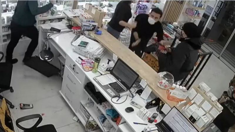 Ankara'da eczane çalışanlarına saldıran kadın