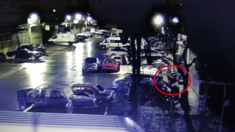 Ümraniye'de demir hırsızları kamerada