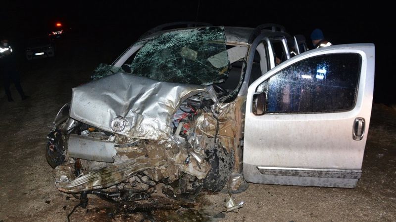 Şanlıurfa'da araç uçuruma düştü: 2 ölü 6 yaralı