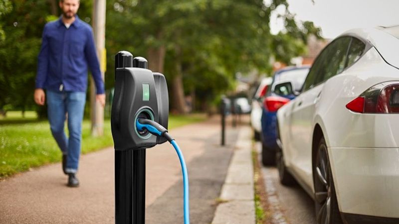 Almanya'da elektrikli araç şarj istasyonu sayısı 50 bini aştı