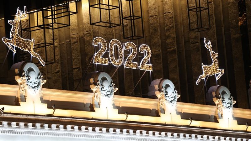 İstanbul, yılbaşı için hazırlanıyor