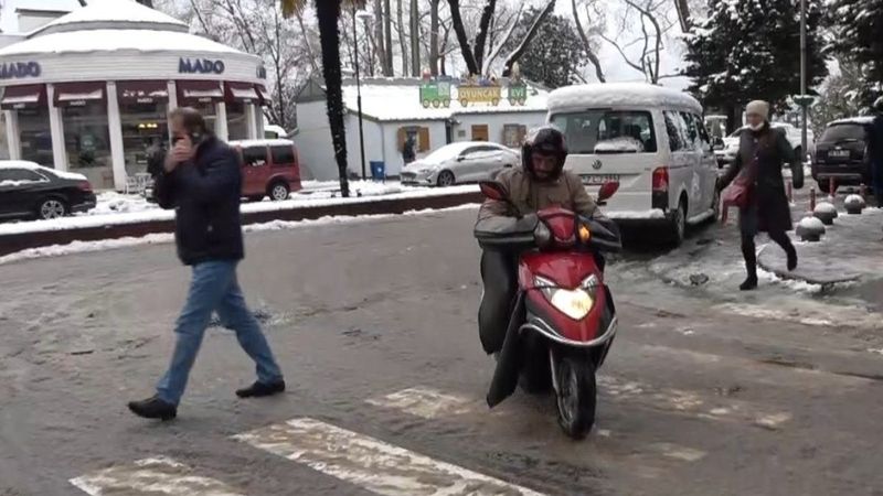 Zonguldak'ta müşteriden kuryeye not: Kötü havada acele etmeyin