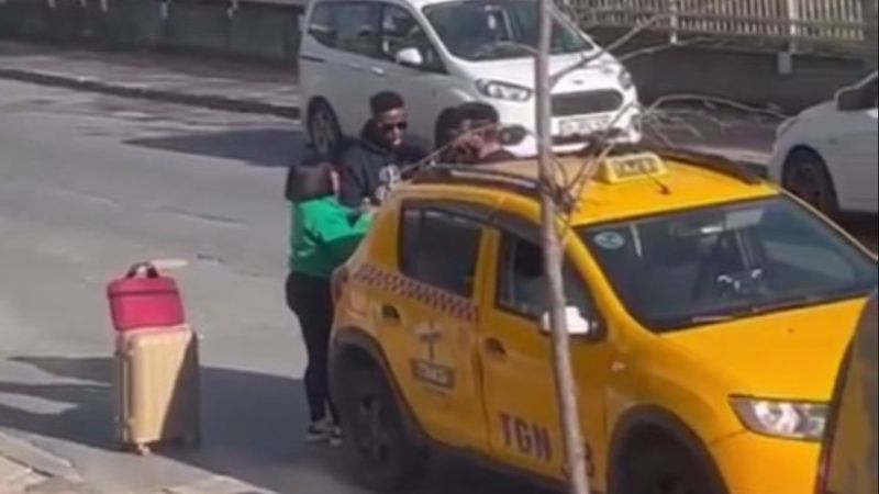 İstanbul'da yolcu seçen ve fazla para isteyen taksiciler