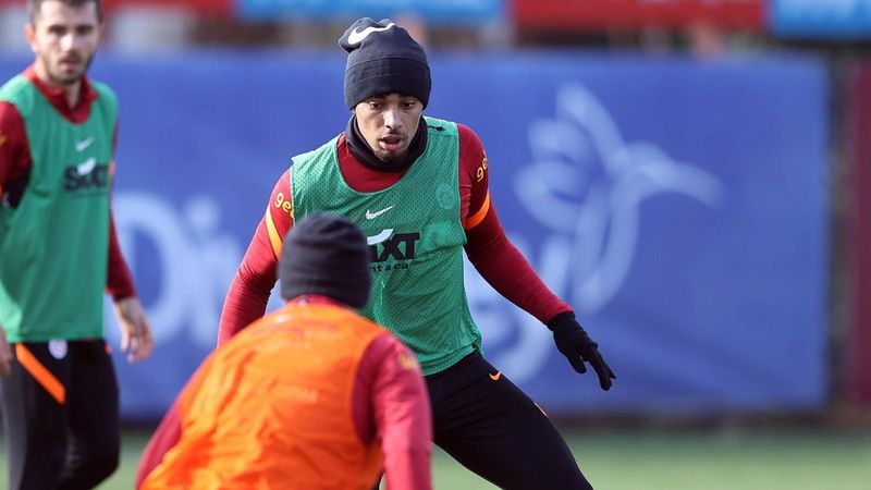 Galatasaray'da Sacha Boey geri döndü