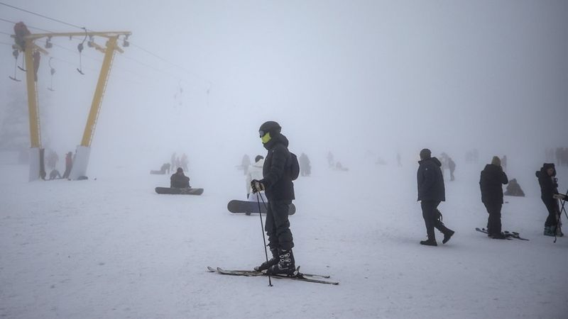 Uludağ'ın pistlerinde yoğunluk yaşanıyor