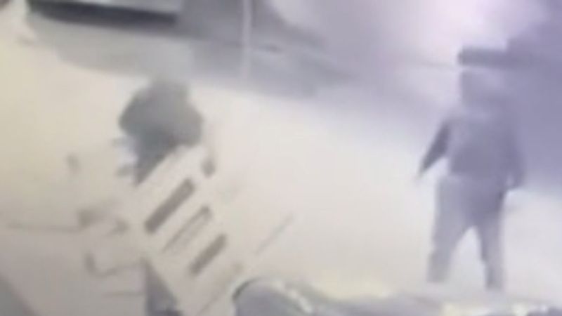 İstanbul'da palet hırsızları kamerada