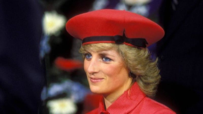 Ne güzellik ne moda aşkı! Prenses Diana'nın kısa saçlarının sırrı bakın neymiş...