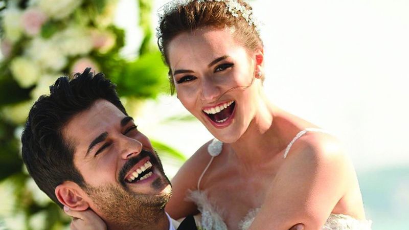 Bir dönemin Songül'üymüş! Burak Özçivit'in büyük aşkı Fahriye Evcen'in 20'li yaşlarındaki o karesi...