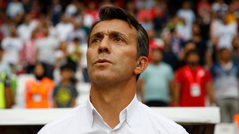 Alanyaspor, Bülent Korkmaz'la yollarını ayırdı