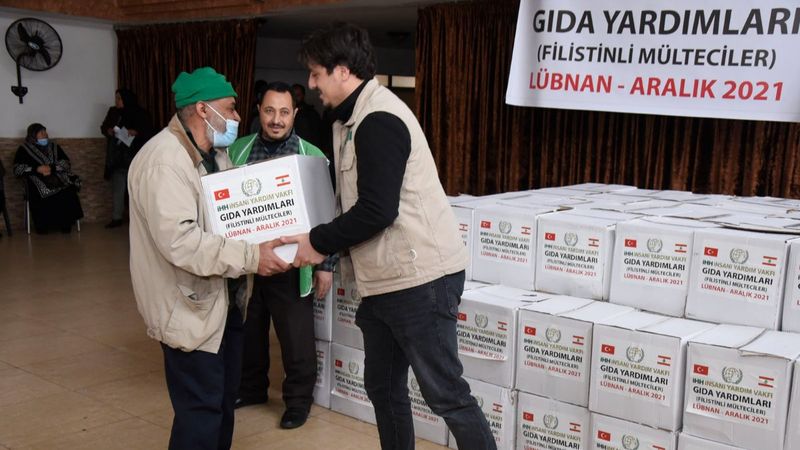 İHH'dan Lübnan'da insani yardım dağıtımı
