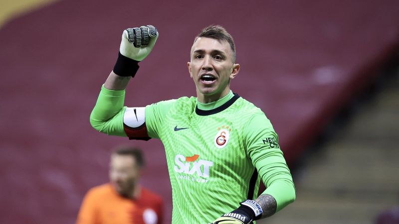 Fernando Muslera'nın sözleşmesinin feshedilmesi gündemde