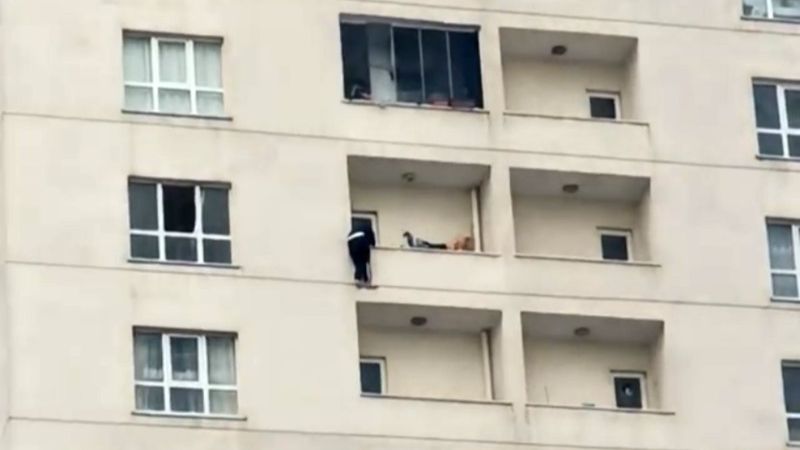 Esenyurt’ta intihar girişimini eğlenceye çevirdiler